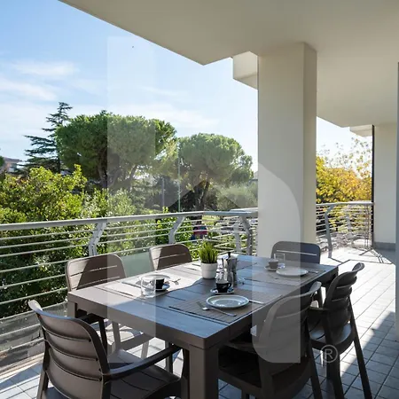 Lejlighedshotel Homiday - K2 Pineto