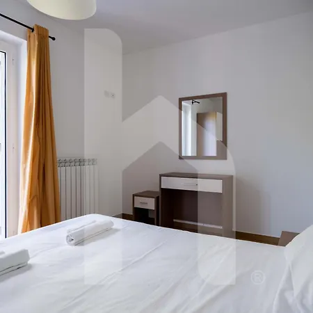 Lejlighedshotel Homiday - K2 Pineto