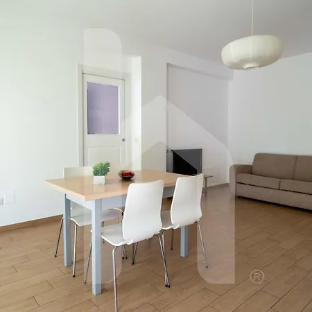 Aparthotel Homiday - K2 *