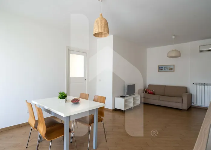 Homiday - K2 * Pineto