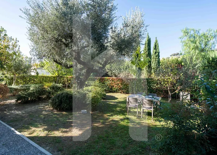 Homiday - K2 Apart Otel *